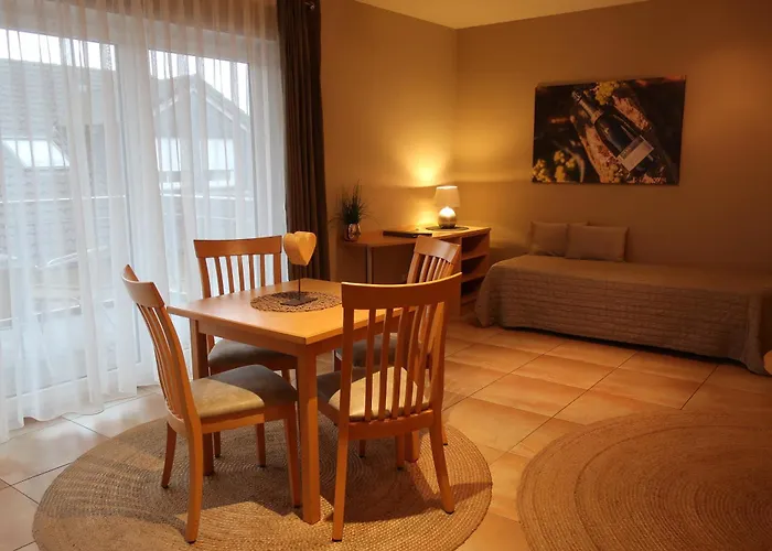 Weingut und Gästehaus Apel Nittel